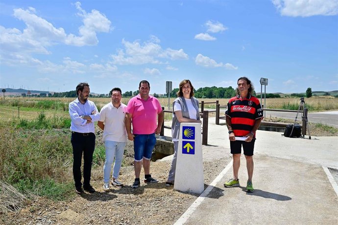 Tramo del Camino de Santiago, a su paso por Itero, donde se han hecho obras de mejora y que ha visitado la presidenta de la Diputación de Palencia.