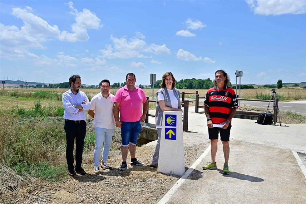 Tramo del Camino de Santiago, a su paso por Itero, donde se han hecho obras de mejora y que ha visitado la presidenta de la Diputación de Palencia.