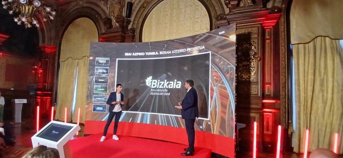 Presentación del proyecto constructivo del subfluvial de Lamiako en la Diputación foral de Bizkaia.
