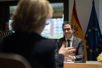 Bruselas expedienta a España por las normas que dan poder al Gobierno para frenar la OPA de BBVA a Sabadell