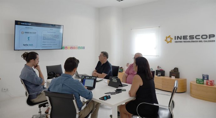 Reunión del Centro Tecnológico del Calzado (Inescop)