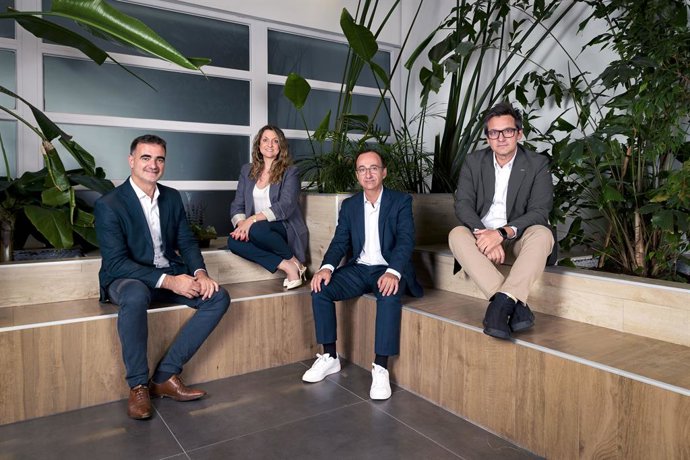 Dacia España anuncia su nuevo Comité de Dirección para seguir consolidando sus ventas comerciales.