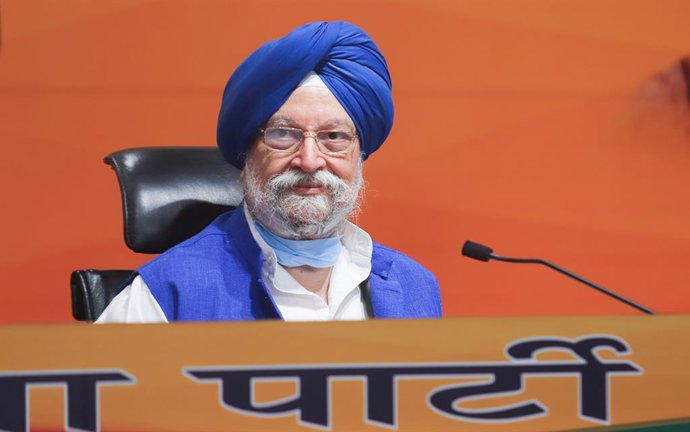 Archivo - Arquivo - 18 de junho de 2021, Nova Délhi, Índia: O Ministro da União Indiana para Habitação e Assuntos Urbanos e líder sênior do Partido Bharatiya Janata, Hardeep Singh Puri, discursando em uma coletiva de imprensa na sede do partido. Ele disse