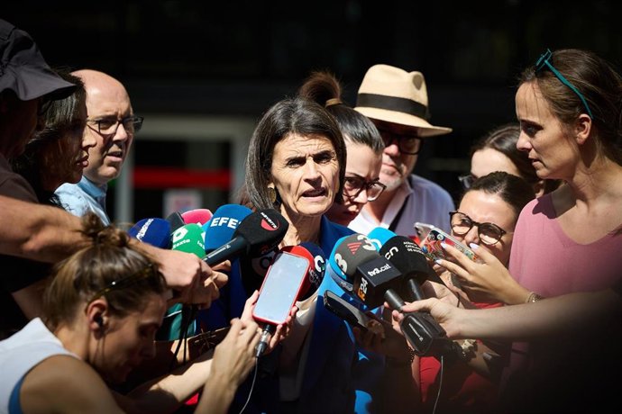 La consejera de Bienestar del País Vasco, Nerea Melgosa, realiza declaraciones a la prensa tras la Conferencia Sectorial de Infancia y Adolescencia sobre el reparto de menores no acompañados, en el Ministerio de Sanidad y Derechos Sociales, a 17 de julio 