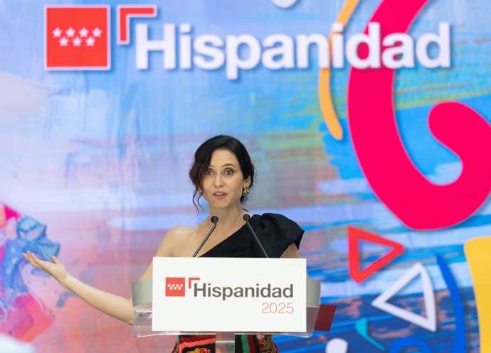 La presidenta de la Comunidad de Madrid, Isabel Díaz Ayuso, interviene durante la presentación de la programación de Hispanidad 2025, en la Real Casa de Correos, a 17 de julio de 2025, en Madrid (España).
