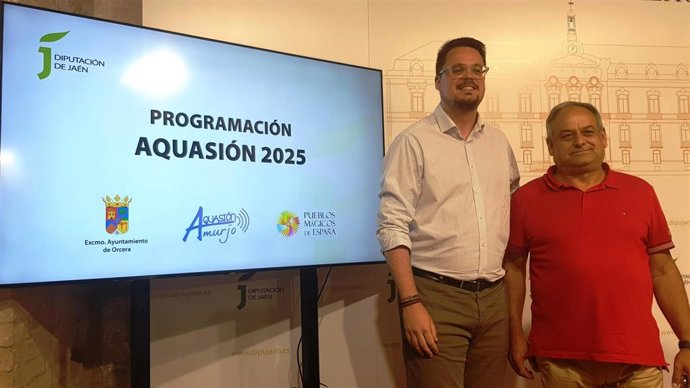 Francisco Javier Lozano (Izq) y Juan Francisco Fernández en la presentación de Aquasión