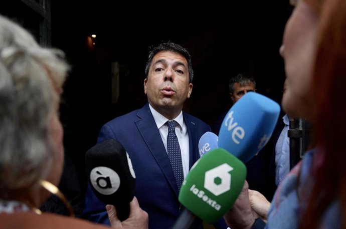 Archivo - El presidente de la Generalitat, Carlos Mazón, en una imagen de archivo