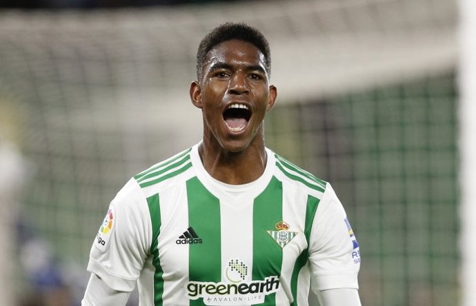 Archivo - Junior Firpo, jugador del Betis
