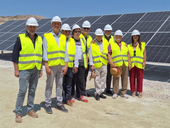 La secretaria de Estado de Agricultura y Alimentación, Begoña García, durante su visita a Cuevas del Almanzora (Almería).