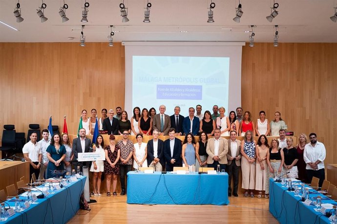 Alcaldes, concejales y técnicos de municipios del espacio metropolitano de Málaga en el Foro 'Málaga Metrópolis Global', impulsado por la Fundación Ciedes.