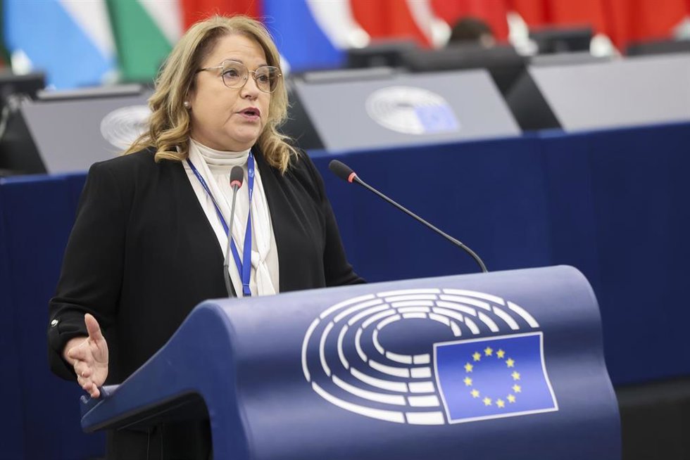 La eurodiputada del PSOE Rosa Serrano.