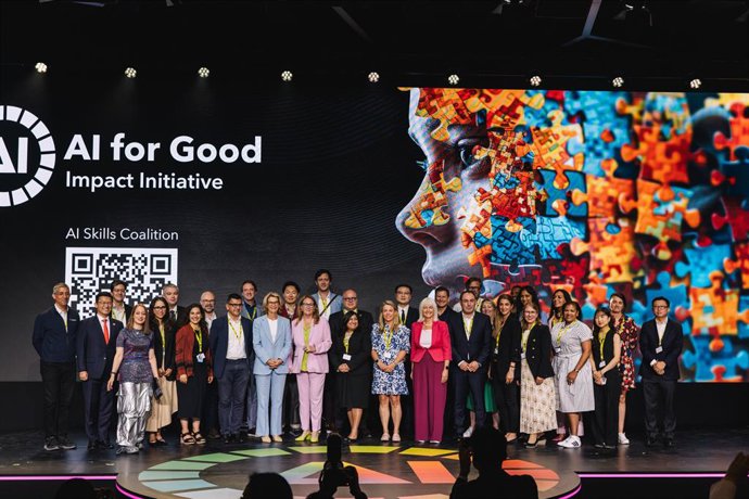 TELUS President and CEO, Darren Entwistle, and Chief Data & Trust Officer, Pam Snively, attended the United Nations AI for Good Global Summit, demonstrating the tech company’s commitment to building trust in technology and the digital world. Credit: Inter