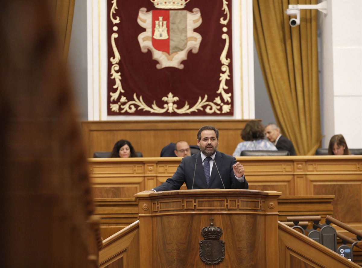 Núñez pide a Page parar el acuerdo de financiación con Cataluña en el Congreso y el PSOE le pide  coherencia 
