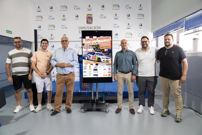 Presentación del primer Slalom 'Puerta del Almanzora', que se celebrará este sábado en Zurgena (Almería).
