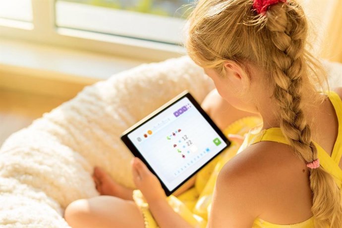 Niña haciendo sesión Smartick