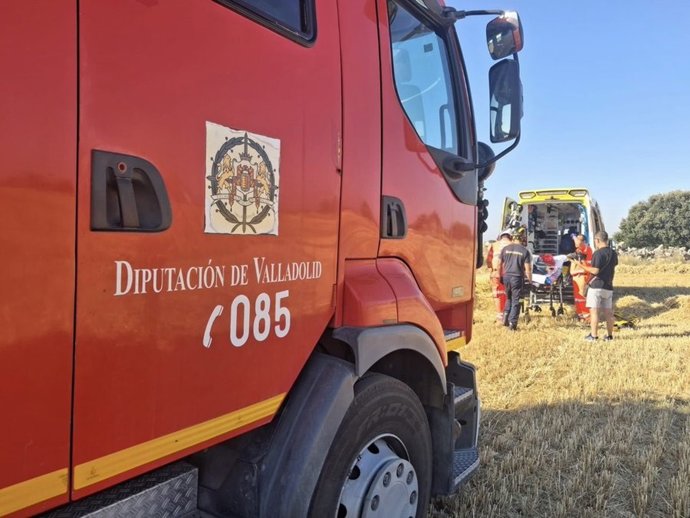 Imagen facilitada por @BomberosDip_VLL del rescate del hombre herido