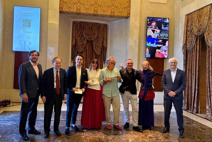 Fotografía de los premiados.