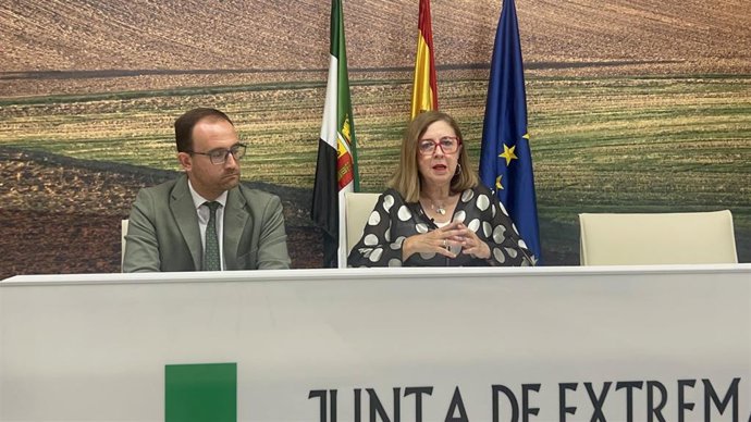 La consejera de Agricultura, Ganadería y Desarrollo Sostenible, Mercedes Morán, en rueda deprensa