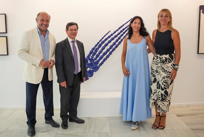 Inauguración de la exposición de Valeria Real en la Sala Rivadavia en Cádiz.
