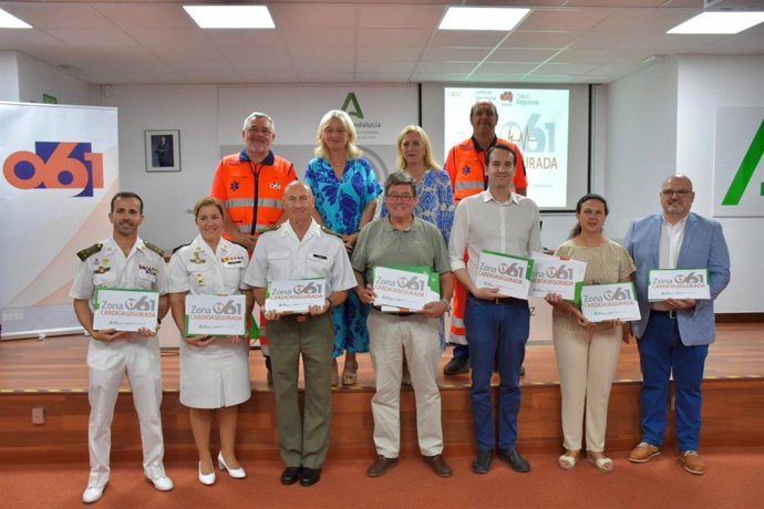 Mercedes Colombo y Eva Pajares en la entrega de distinciones de 'zona cardioasegurada' en la provincia