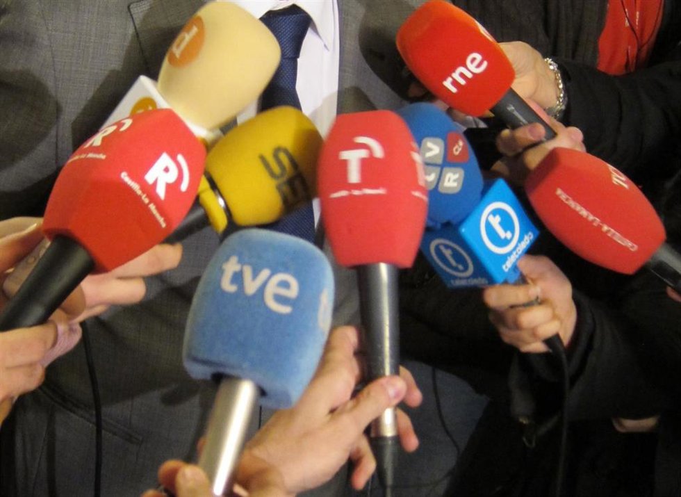 Archivo - Micrófonos, Medios, Periodistas, Canutazo.
