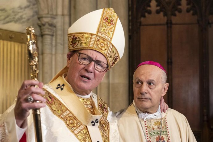 Archivo - April 22, 2025, New York, New York, USA: Cardinal Timothy Dolan and Permanent Observer of Holy See to the UN Archbishop Gabriele Caccia seen at Mass for the late Pope Francis at St. Patrick's Cathedral in New York on April 22, 2025.