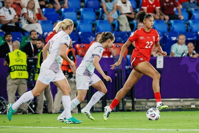 Sydney Schertenleib of Switzerland during the UEFA Women's EURO 2025, Group A football match between Switzerland and Norway on 2 July 2025 at St. Jakob-Park stadium in Basel, Switzerland - Photo Francesco Farina / LiveMedia / DPPI