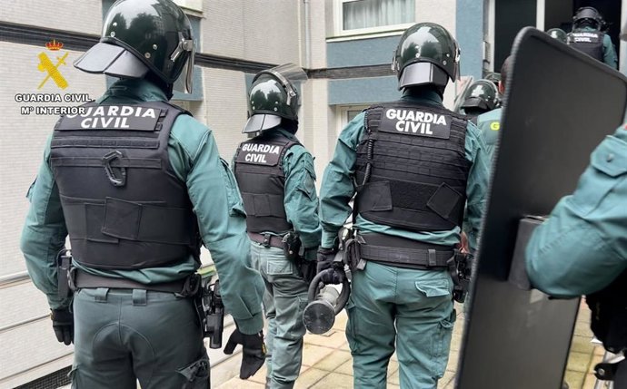 Tres detenidos y más de 411.000 euros intervenidos en una operación contra el tráfico de drogas en Cantabria y Vizcaya