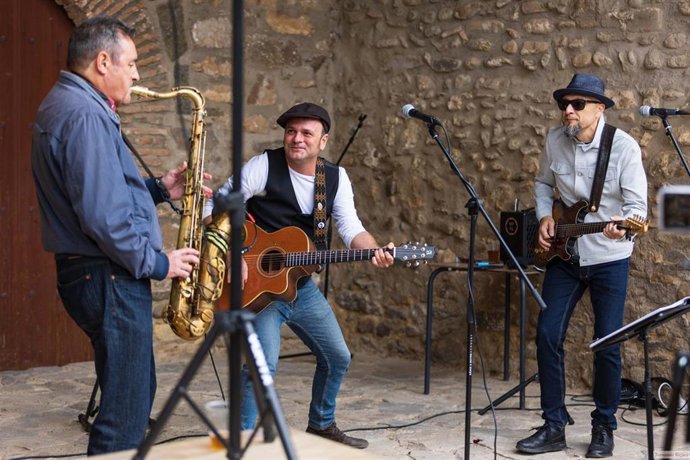 Otra Ronda actúa este sábado en Nuévalos (Zaragoza).