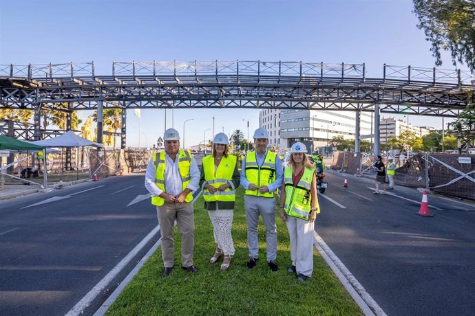 Visita a las obras del Muelle del Tinto de Huelva.