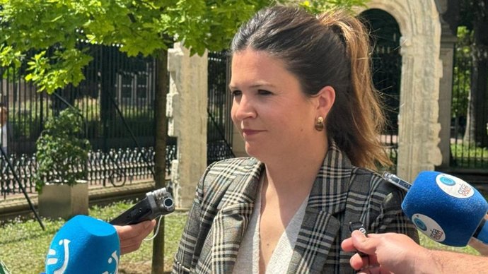 Archivo - La parlamentaria y secretaria del EBB del PNV, Maitane Ipiñazar