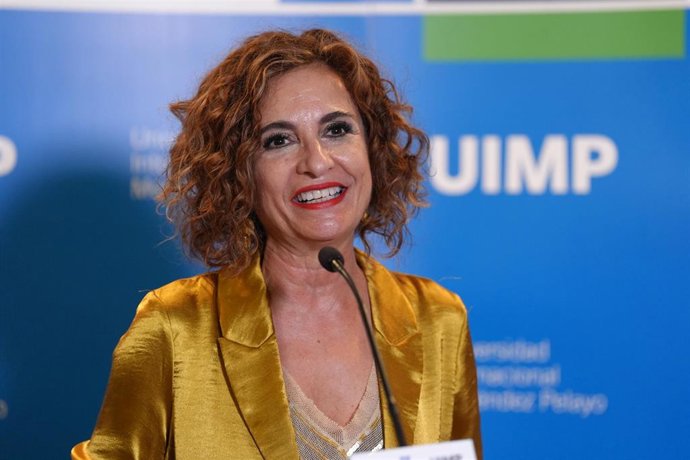 La vicepresidenta primera del Gobierno y ministra de Hacienda, María Jesús Montero