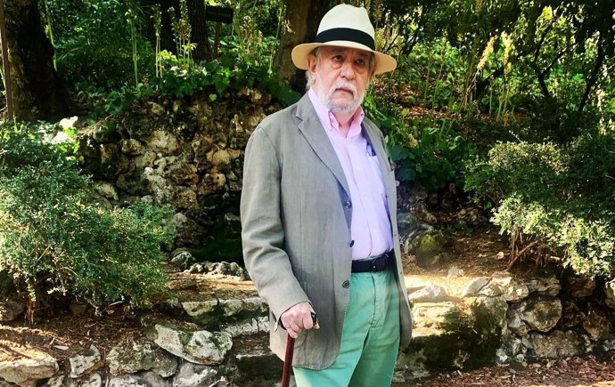 Archivo - El escritor José María Guelbenzu