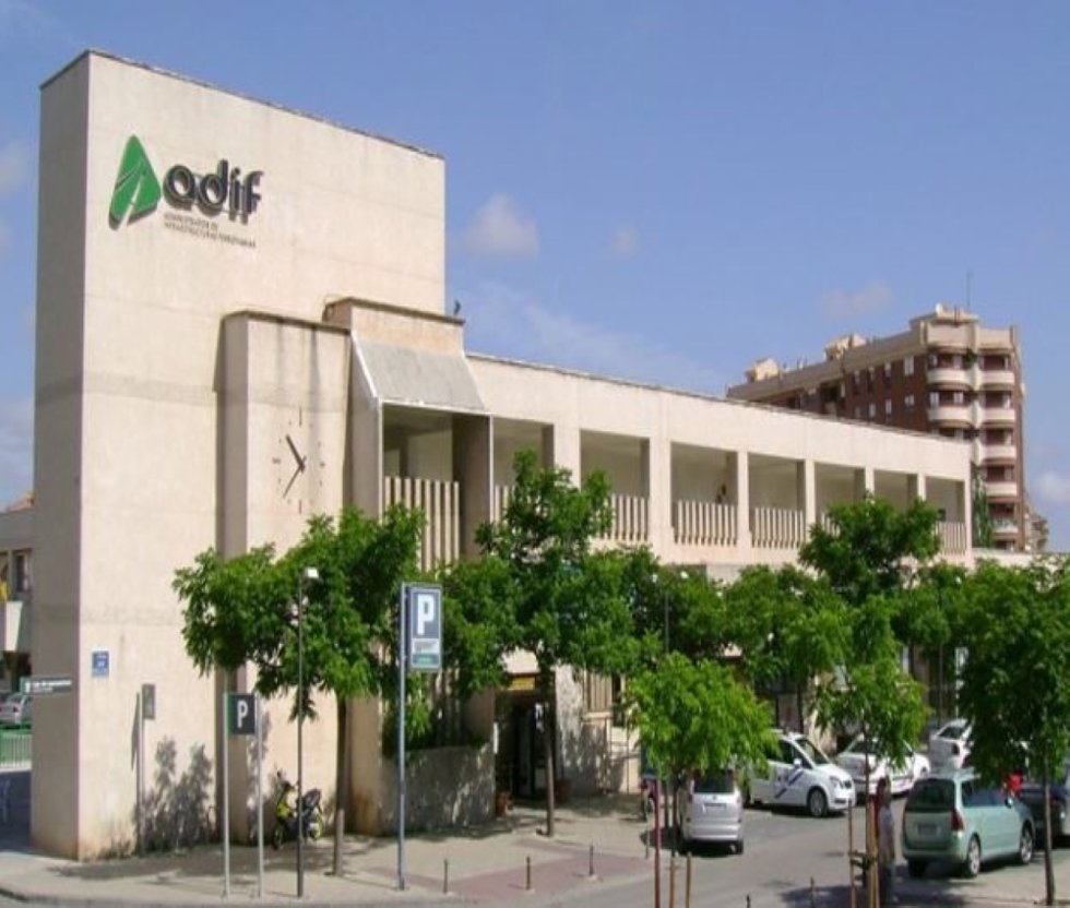 Exterior de la estación de tren de Jaén capital