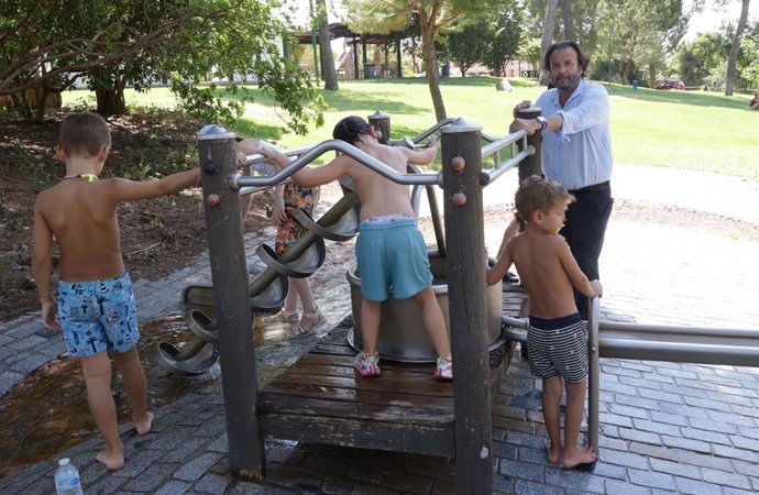 El teniente de alcalde delegado de Sostenibilidad y Medio Ambiente y presidente del Imgema, Daniel García Ibarrola, en la Ciudad de los Niños.