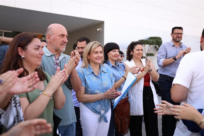 Imagen de la lectura del manifiesto contra la ola de violencia ejercida sobre los vecinos y vecinas de Torre Pacheco por parte de grupos de "ultraderecha"