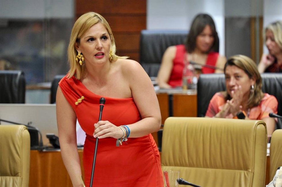 La consejera de Hacienda y Administración Pública, Elena Manzano