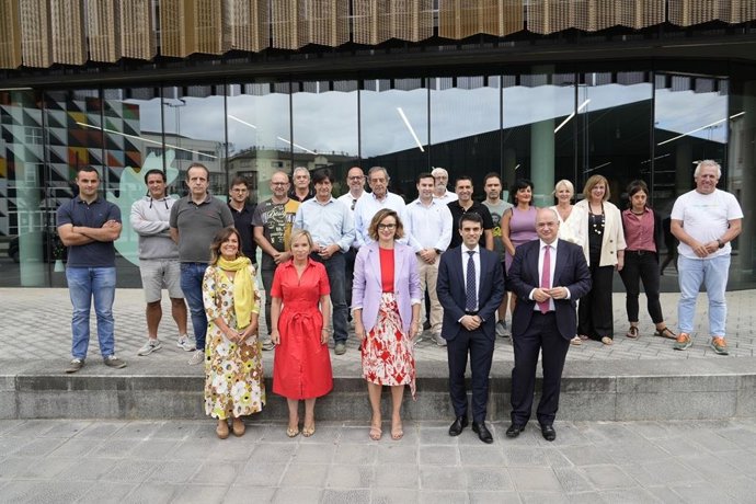 La diputada general de Bizkaia, Elixabete Etxanobe, en la presentación del PEC Busturialdea Urdaibai
