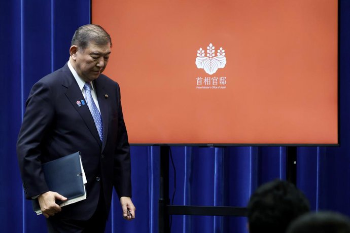 23 de junho de 2025, Tóquio, Japão: O primeiro-ministro japonês Shigeru Ishiba sai após uma coletiva de imprensa na residência oficial do primeiro-ministro em Tóquio, Japão, na segunda-feira, 23 de junho de 2025.