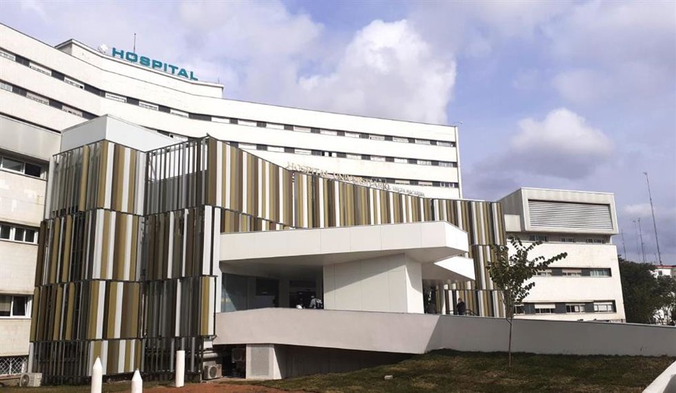 Archivo - Fachada del Hospital Virgen Macarena de Sevilla