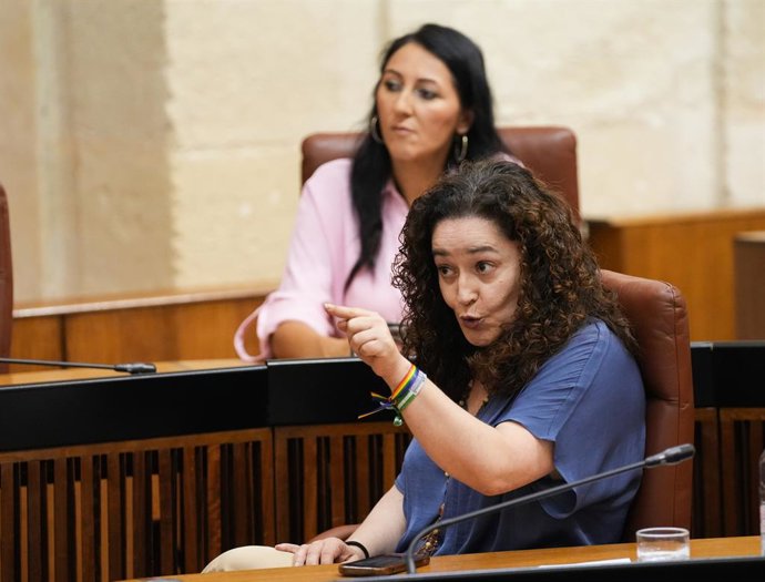 A porta-voz do Grupo Por Andalucía, Inma Nieto, na sessão plenária do Parlamento da Andaluzia (foto de arquivo).