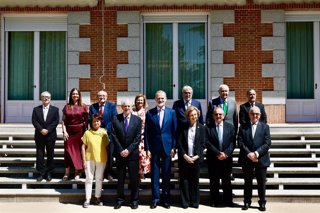 Comité de la Federación de Bancos de Alimentos (Fesbal) con el Rey y la Reina Sofía en Zarzuela.