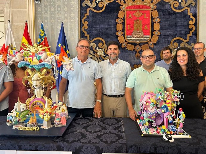 Pedro Espadero y Sergio Gómez repetirán como constructores de las hogueras oficiales de Alicante en 2026