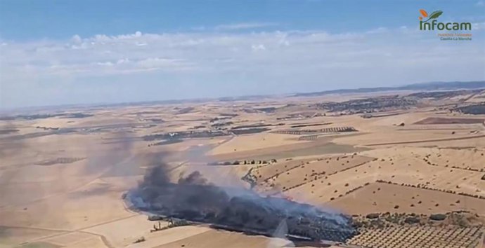 Incendio originado en Alcolea de Calatrava.