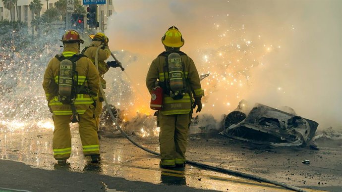 Archivo - Arquivo - Imagem de arquivo de bombeiros em Los Angeles (EUA)