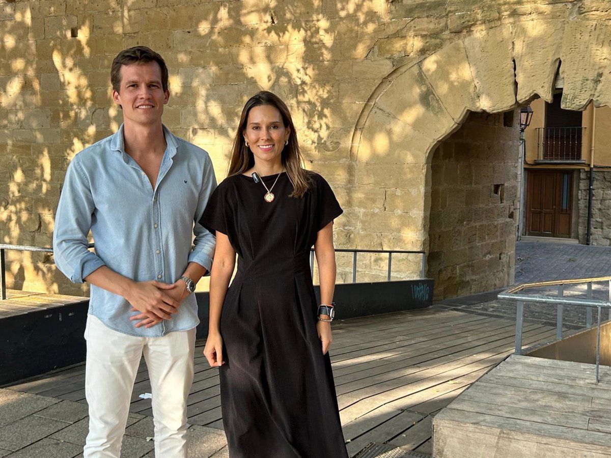 Ainhoa García asegura en Logroño que  el Partido Popular solo deja de ser una estafa cuando depende de VOX 
