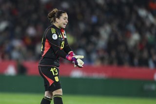 Archivo - Cata Coll of Spain gestures during the UEFA Women's Nations League football match between Spain and Belgium at the Ciutat de Valencia Stadium on February 21, 2025, Valencia, Spain.