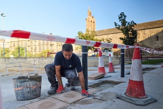 Lleida trabaja en el mantenimiento del pavimento en las calles Sant Martí y Cavallers