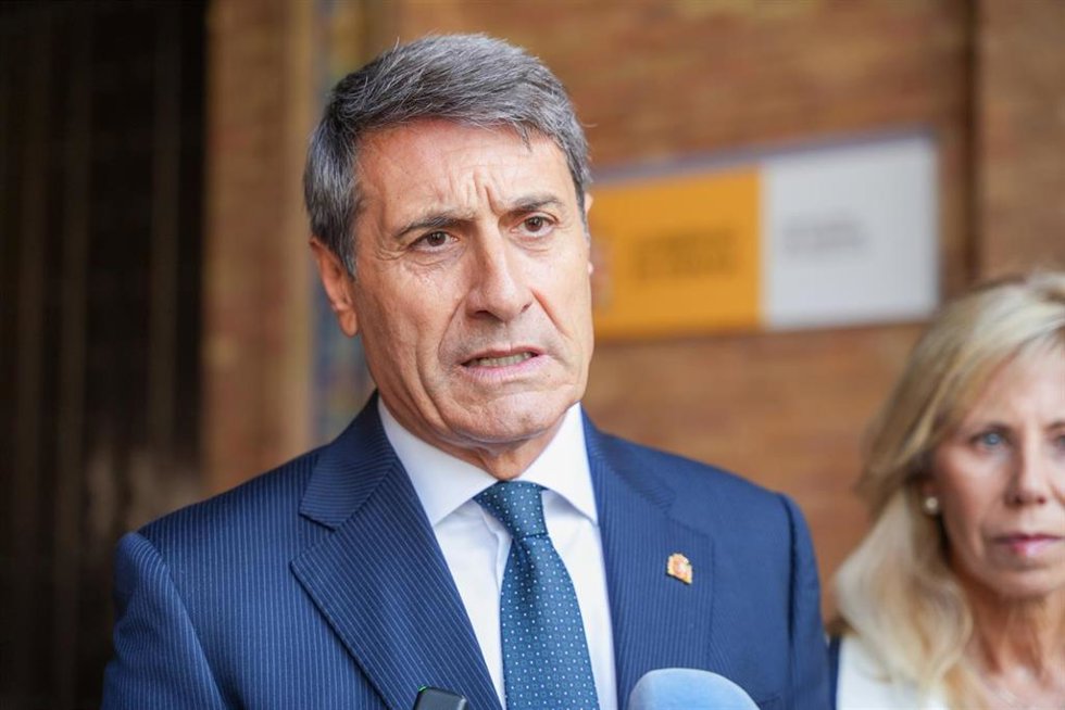 Archivo - El delegado de Gobierno en Andalucía, Pedro Fernández, en imagen de archivo