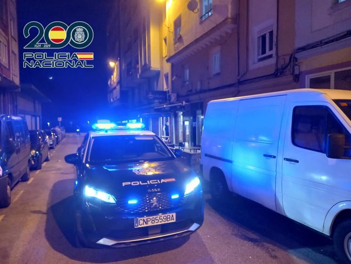 Coche de Policía Nacional en Santander